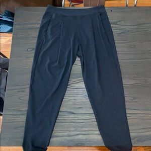 Lululemon Black Harem/Drop Crotch pant Sz8